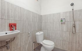 RedDoorz At Jalan Bukit Keminting